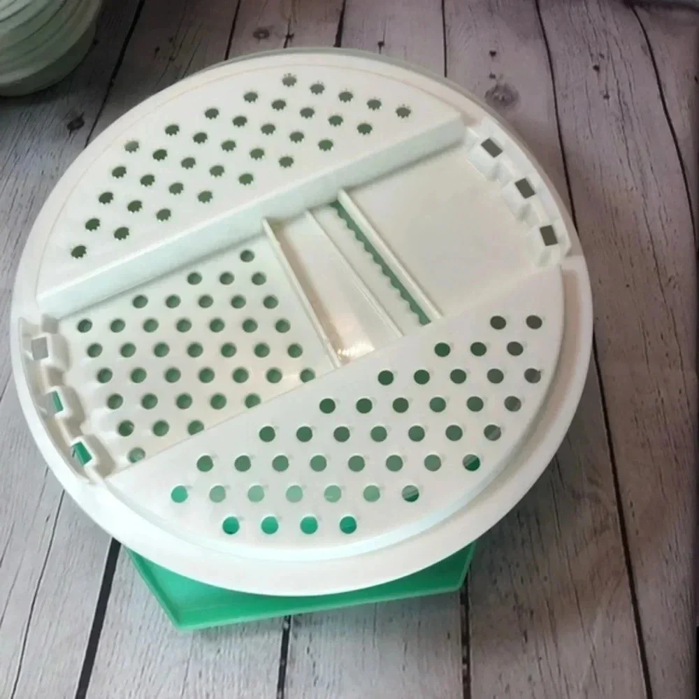 Vintage Tupperware GRATER bowl